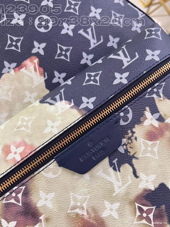 WIS PM BACKPACK VUITTON LOUIS DISCOVERY 1206